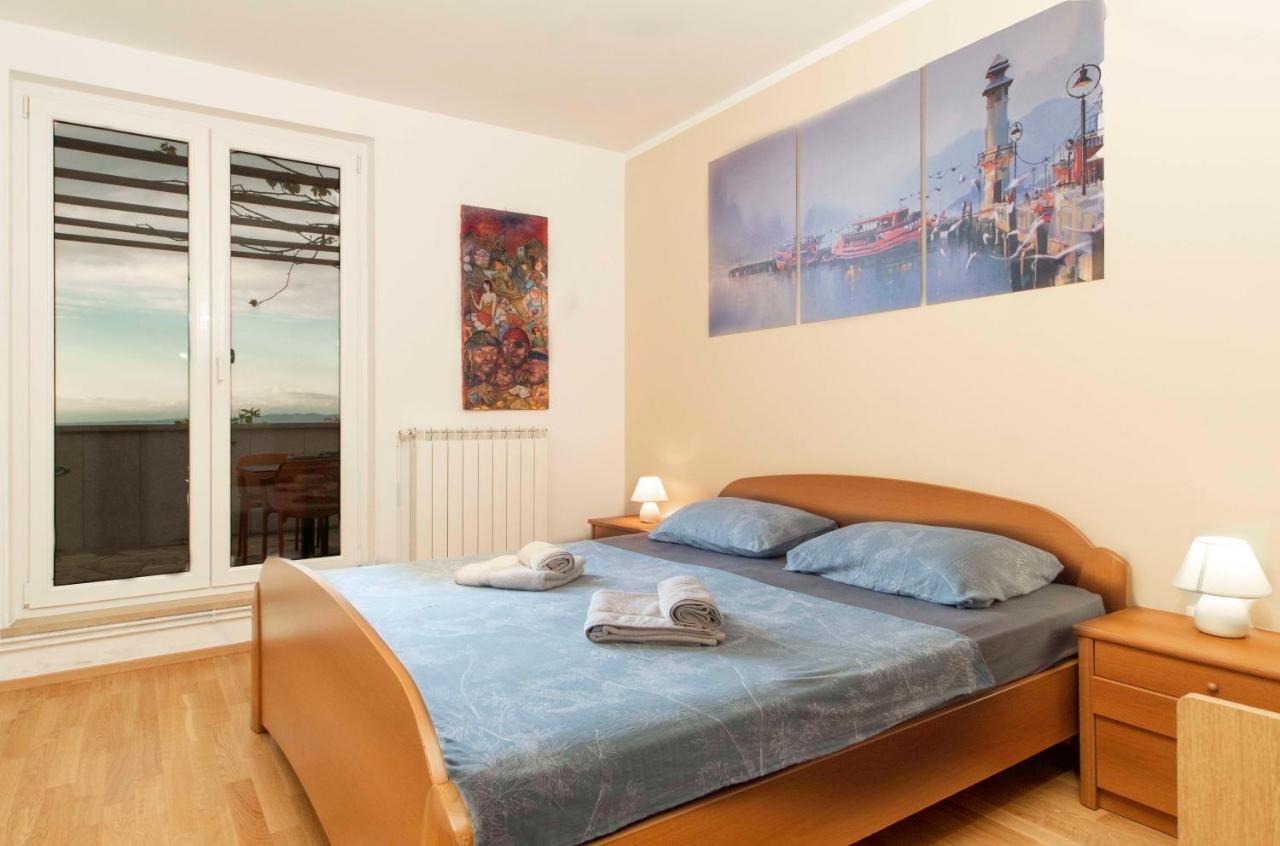 Apartmaji Pri Bosi Nogi イゾラ エクステリア 写真